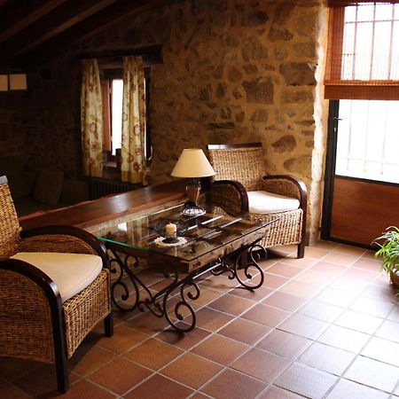 Camino Del Prado Guest House Santa Maria la Real de Nieva Ngoại thất bức ảnh
