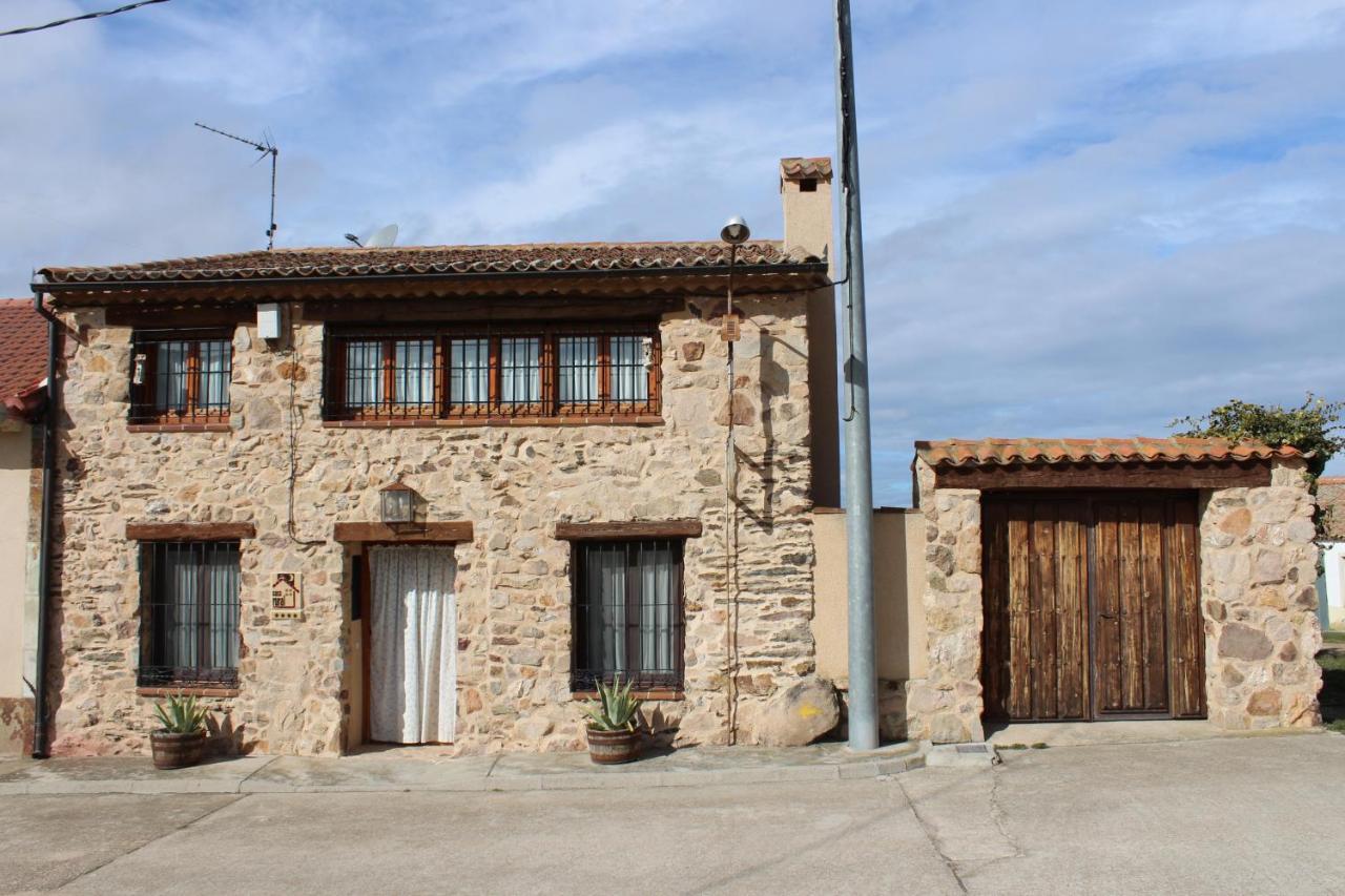 Camino Del Prado Guest House Santa Maria la Real de Nieva Ngoại thất bức ảnh