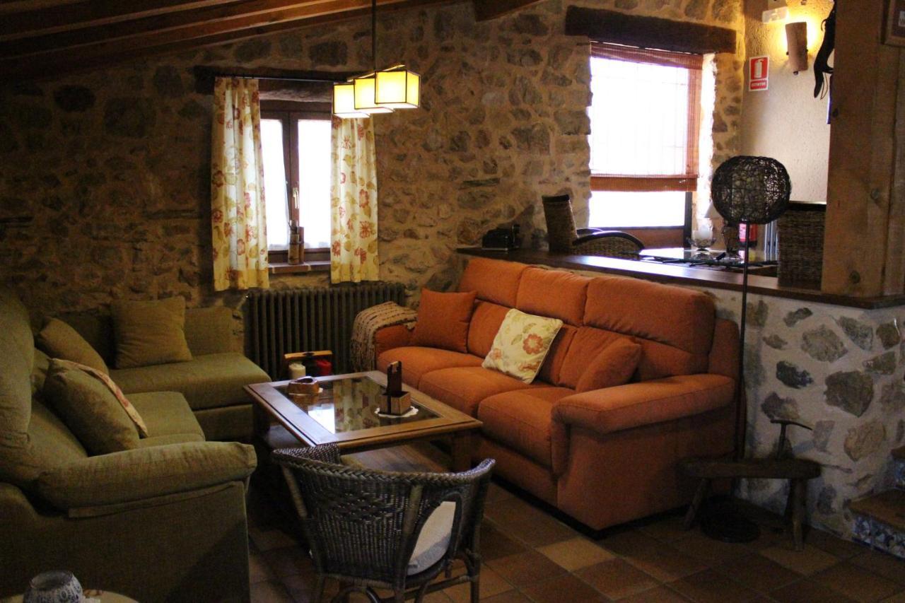 Camino Del Prado Guest House Santa Maria la Real de Nieva Ngoại thất bức ảnh