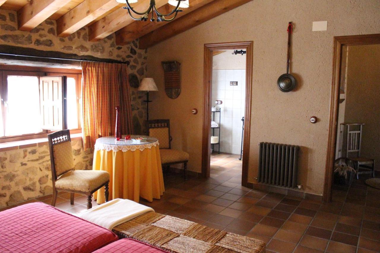 Camino Del Prado Guest House Santa Maria la Real de Nieva Ngoại thất bức ảnh